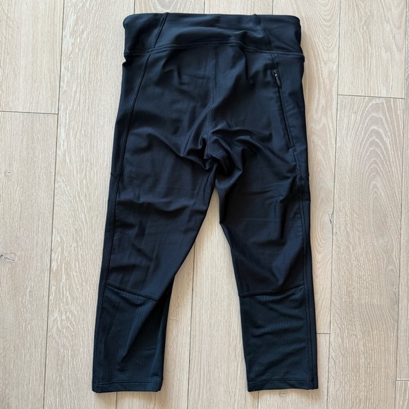 Under Armour Heat Gear Compression Capris Leggings in Black Women’s Size Medium - Picture 10 of 12